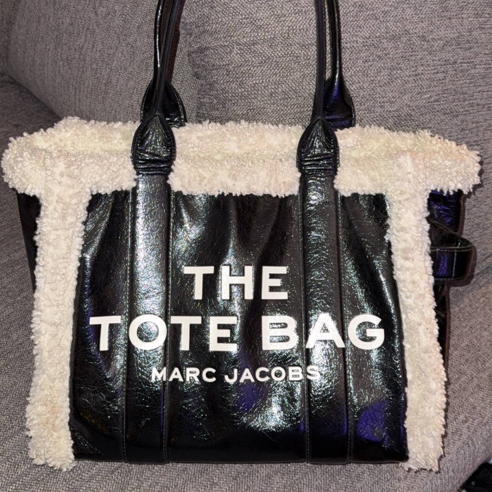 Marc Jacobs Crinkle Leather Large Shearling Tote
